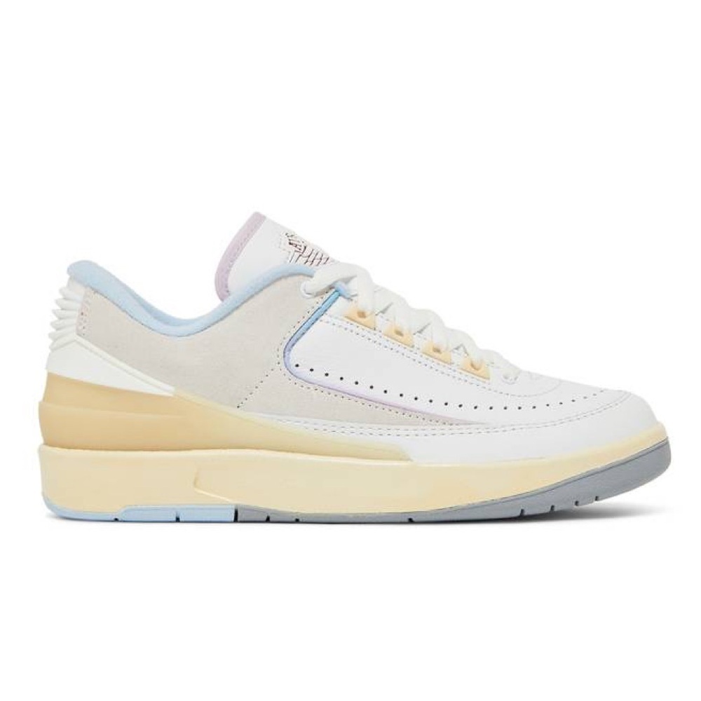 Nike air Jordan 🔥2 
‘ look, up in the air’
NWOT